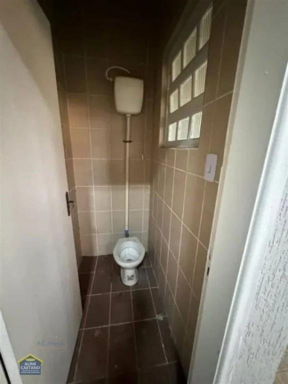 Casa à venda com 3 quartos, 1 suíte, 2 vagas e 194m² no Guilhermina, Praia Grande (SP) — foto 6 de 20