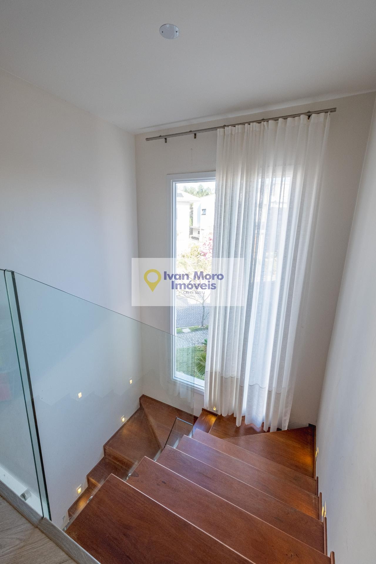 Casa à venda com 4 quartos, 2 suítes, 3 vagas e 450m² no Rio Tavares, Florianópolis (SC) — foto 8 de 23