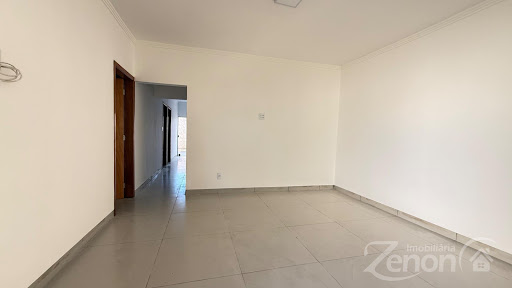 Casa à Venda em Jardim Adamantina, Adamantina SP