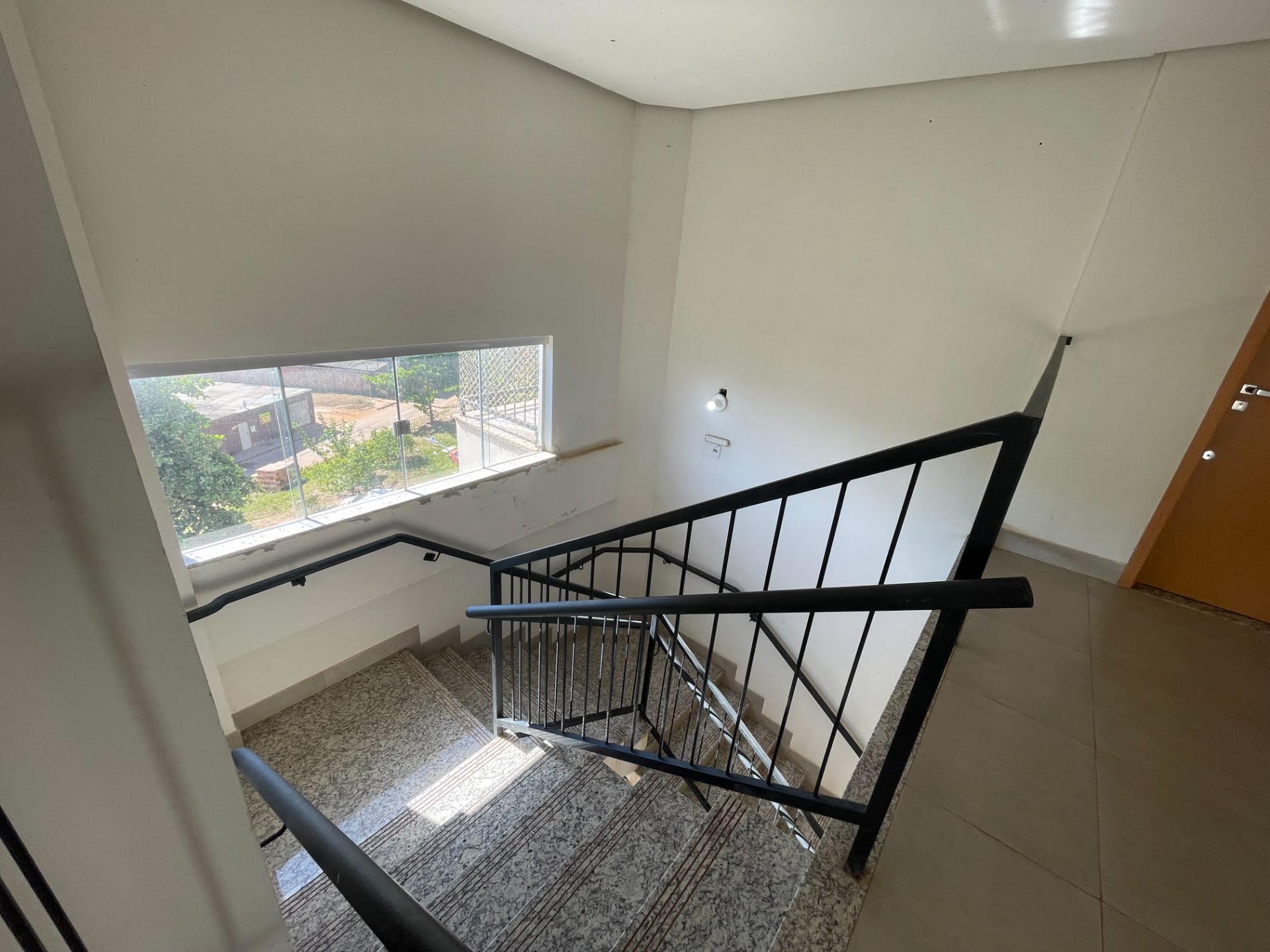 Apartamento à venda com 2 quartos, 1 banheiro, 2 vagas e 70m² no Cidade, Paracatu (MG) — foto 15 de 23