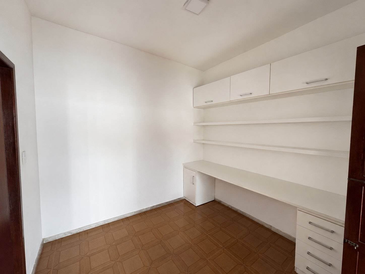 Casa à venda com 3 quartos, 2 suítes, 3 vagas e 180m² no Serraria Brasil, Feira de Santana (BA) — foto 7 de 18