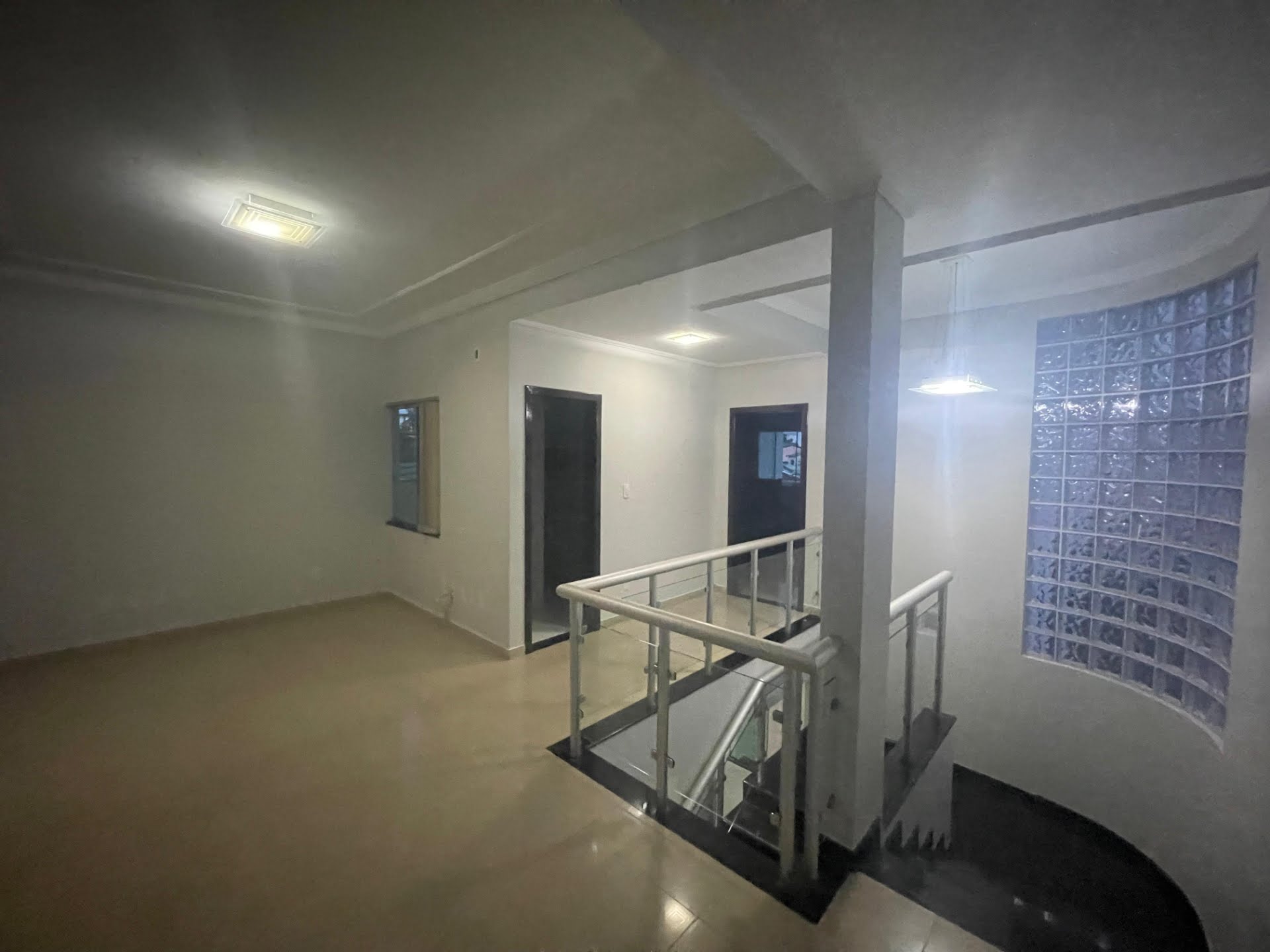 Casa à venda com 4 quartos, 1 suíte, 2 vagas e 223m² no Centro, Paracatu (MG) — foto 17 de 30