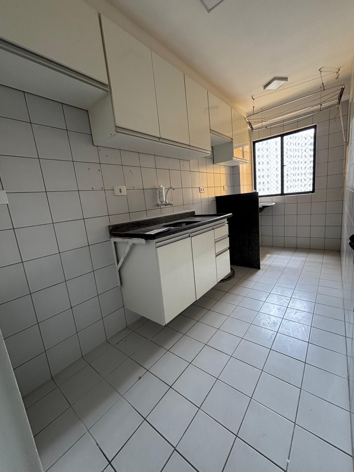 Apartamento para alugar com 3 quartos, 1 suíte, 1 vaga e 70m² no Muchila, Feira de Santana (BA) — foto 3 de 8