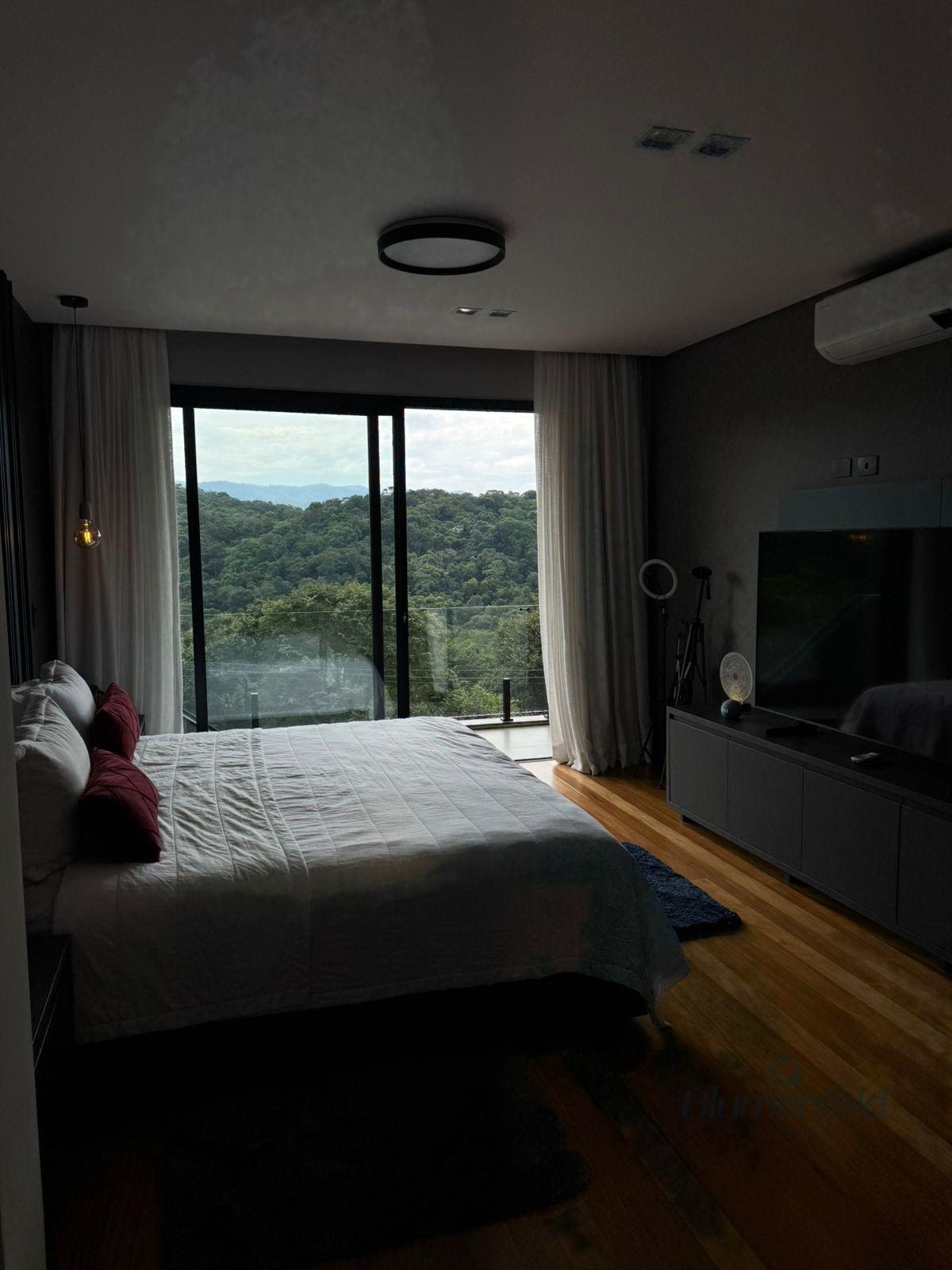 Casa à venda com 4 suítes, 6 vagas e 375m² no Ouro Fino, Santa Isabel (SP) — foto 25 de 30