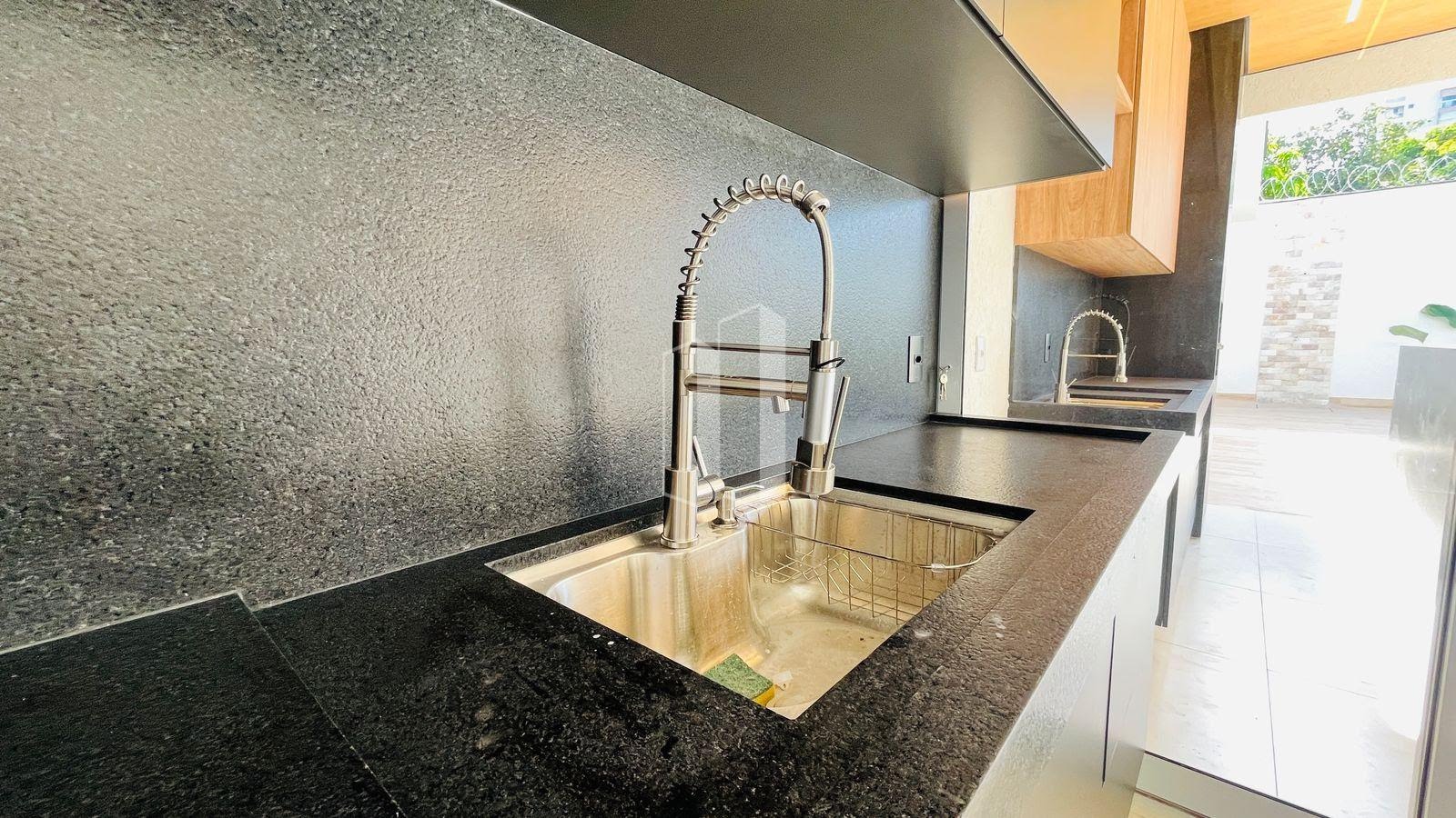 Casa à venda com 4 quartos, 4 suítes, 2 vagas e 236m² no Jardim Atlatico, Goiânia (GO) — foto 5 de 23