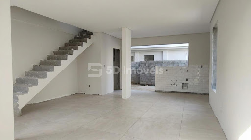Casa 3 Dormitórios - Santa Monica  -  Florianópolis, SC