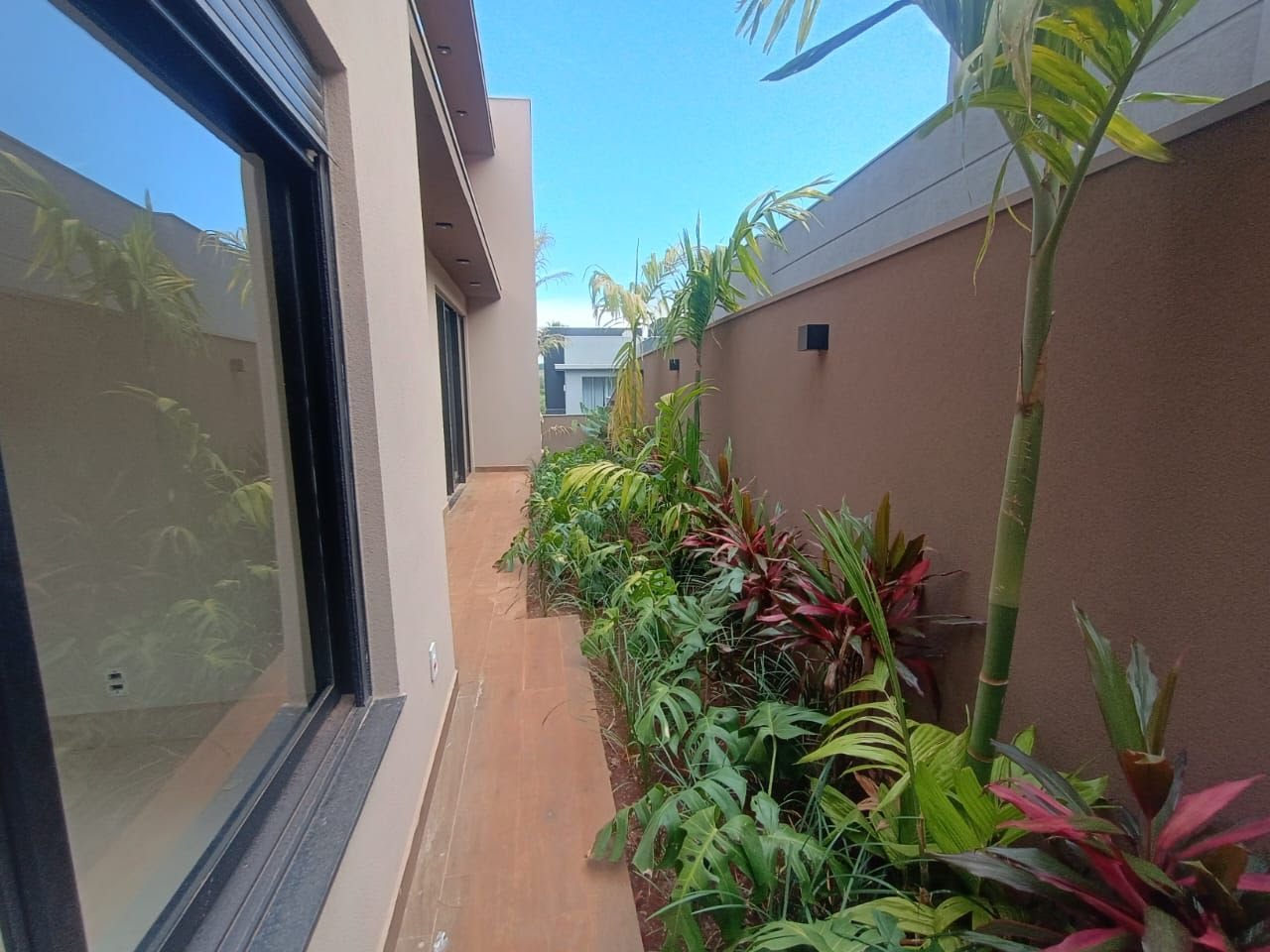 Casa à venda com 3 quartos, 3 suítes, 4 vagas e 258m² no Alphaville, Ribeirão Preto (SP) — foto 24 de 27