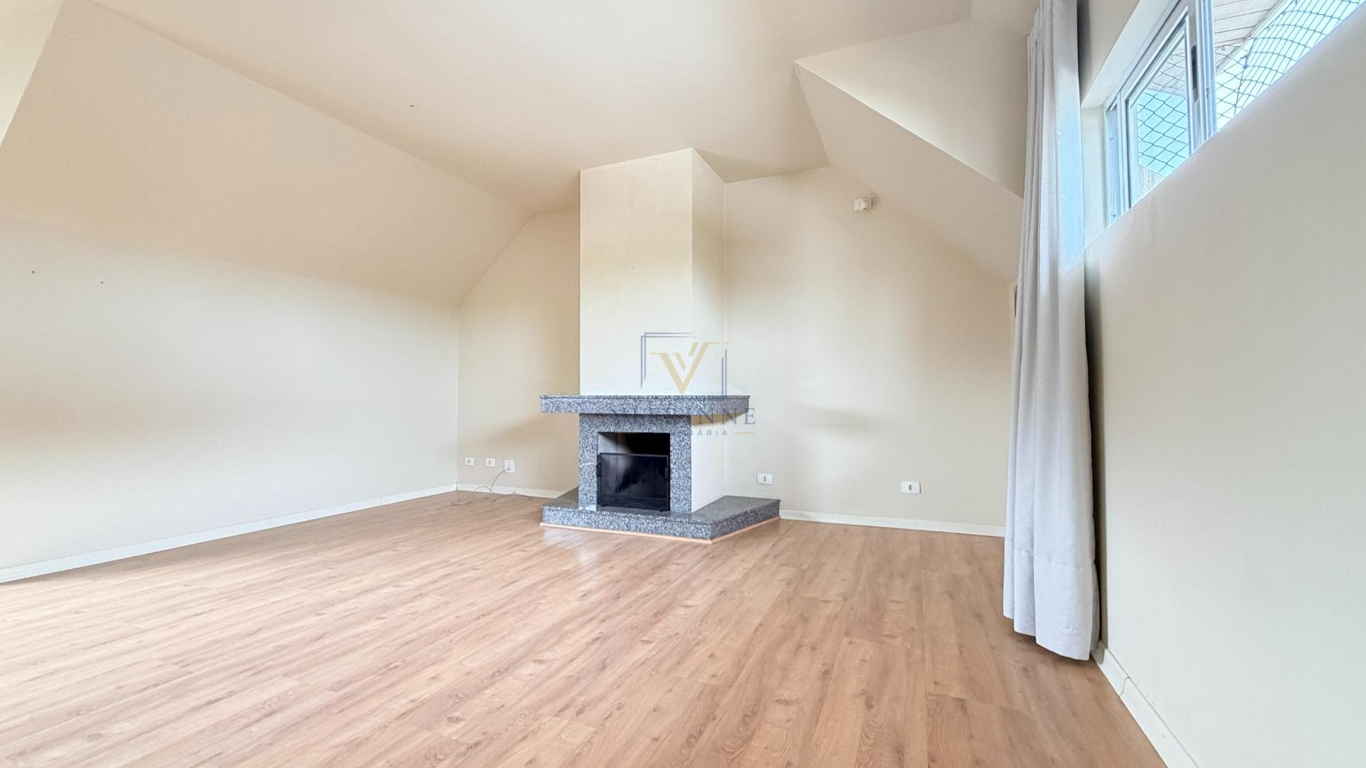 Casa à venda com 3 quartos, 1 suíte, 3 vagas e 251m² no Bom Retiro, Curitiba (PR) — foto 16 de 30