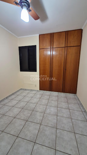 Quarto 3 - Armário