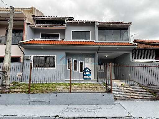 Casa em Forquilhas  -  São José