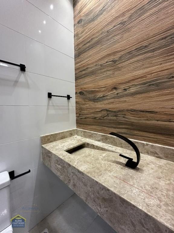 Casa à venda com 3 quartos, 2 suítes, 2 vagas e 116m² no Vilamar, Praia Grande (SP) — foto 13 de 23