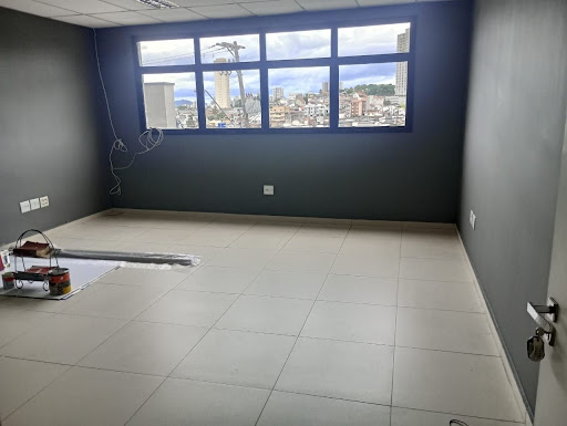 Oportunidade de sala comercial no Centro para locação no condomínio Ipiranga One