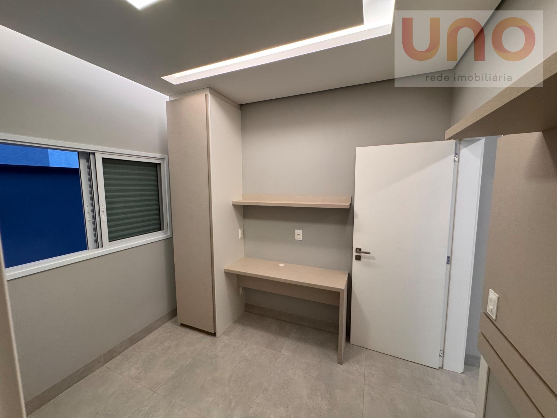 Casa à venda com 4 quartos, 4 suítes, 2 vagas e 308m² no Parque Residencial Maria A Pedrossian, Campo Grande (MS) — foto 9 de 30