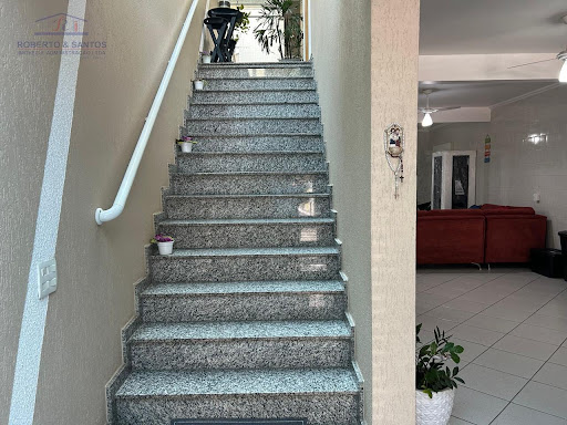 Escadas para a casa