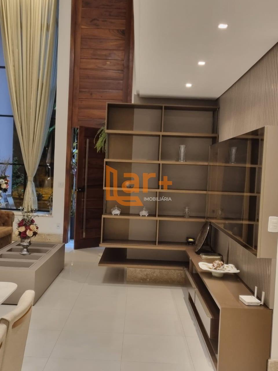 Casa à venda com 5 quartos, 3 suítes, 4 vagas e 275m² no Robalo, Aracaju (SE) — foto 3 de 16