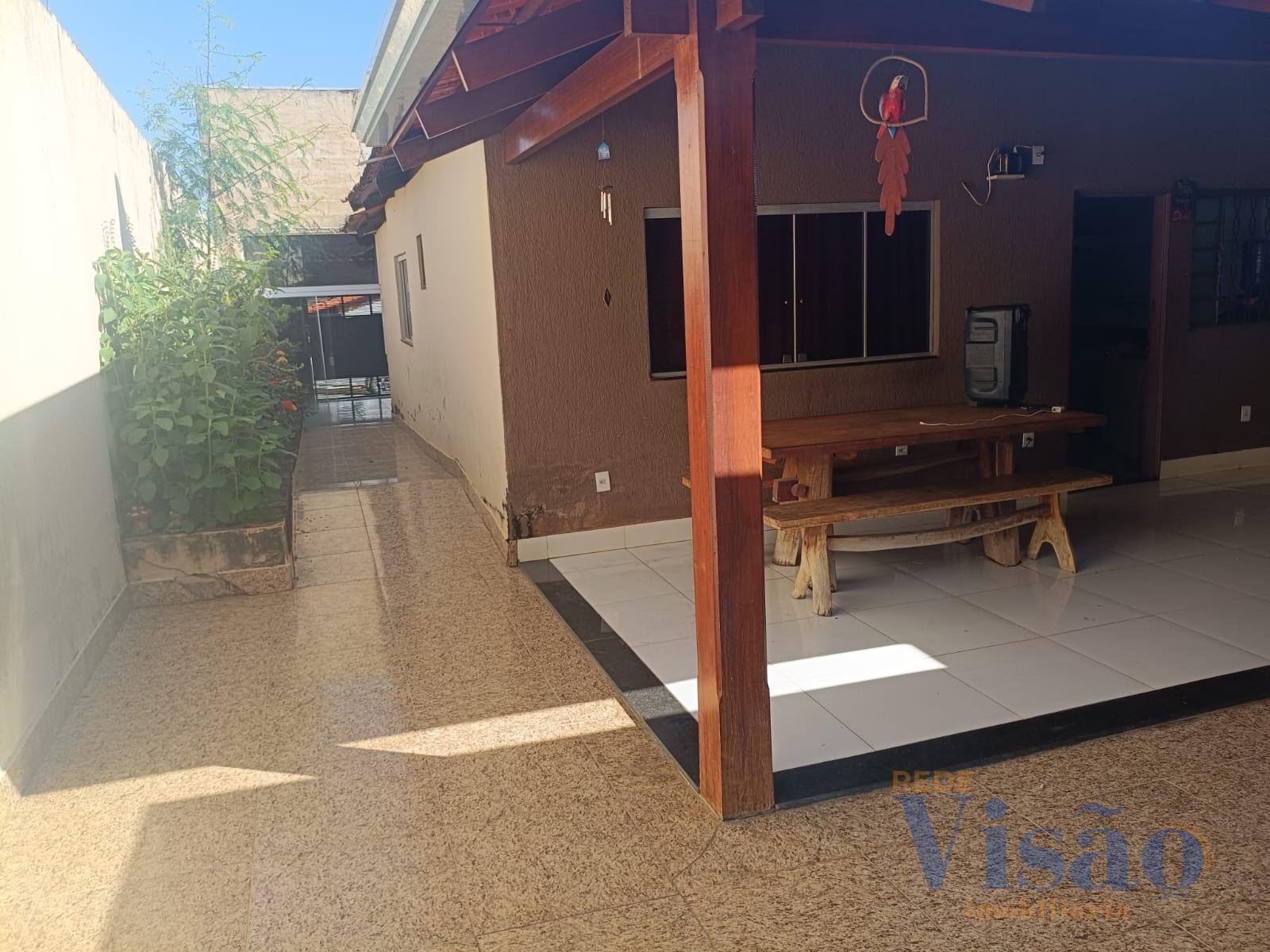 Casa à venda com 3 quartos, 2 banheiros, 2 vagas e 140m² no Vila Mariana, Paracatu (MG) — foto 5 de 9