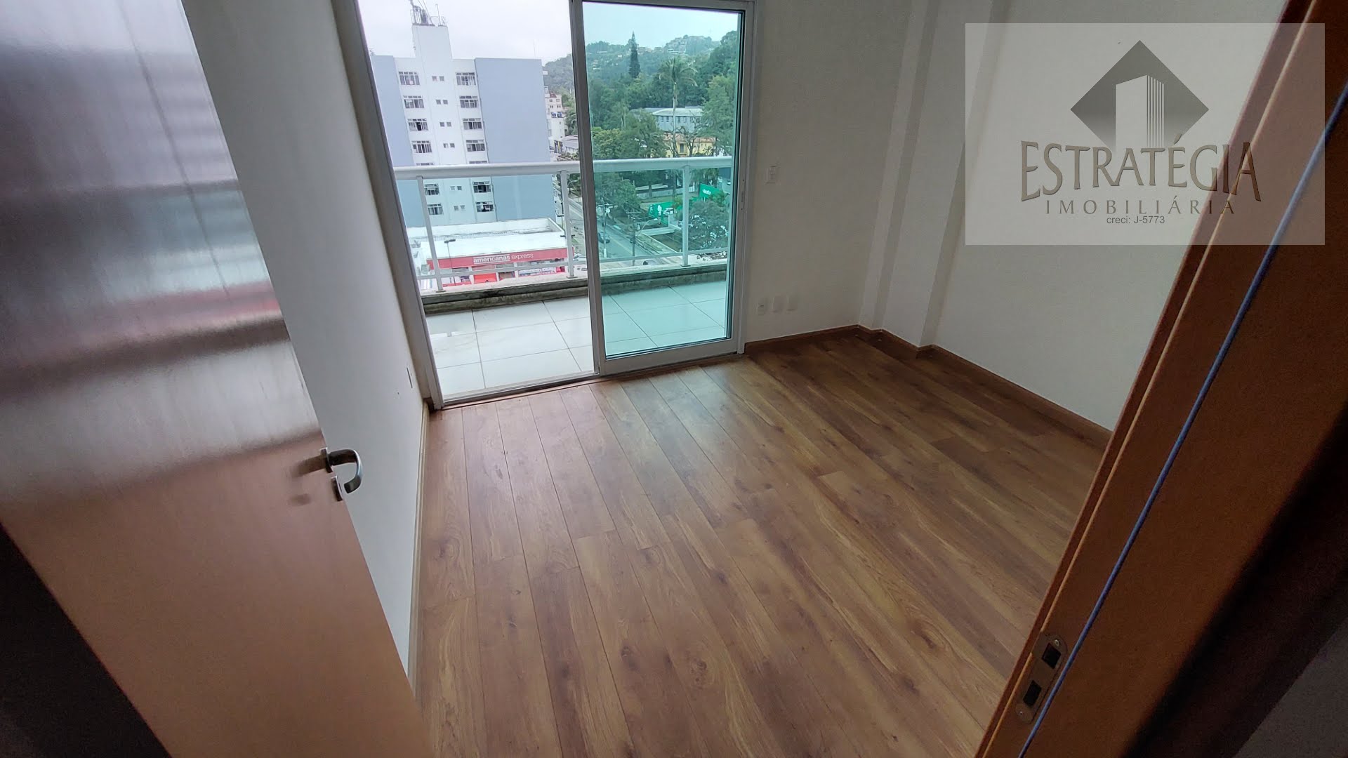 Apartamento à venda com 2 quartos, 1 suíte, 2 vagas e 110m² no Coronel Veiga, Petrópolis (RJ) — foto 15 de 19