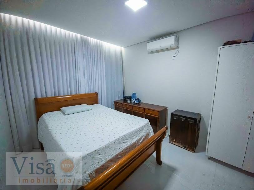 Casa à venda com 4 quartos, 4 suítes e 5 vagas no Centro, Paracatu (MG) — foto 17 de 30