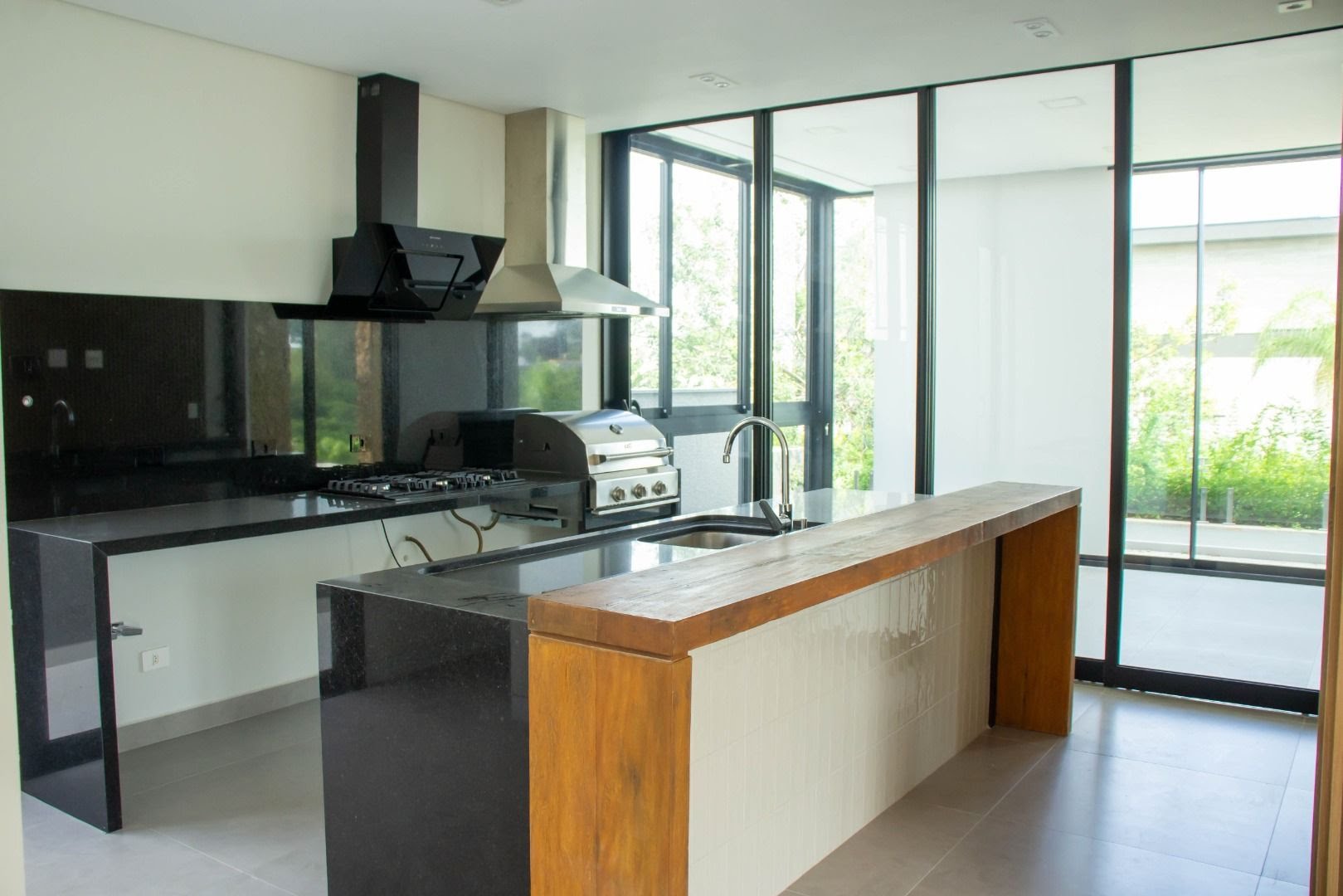 Casa à venda com 3 quartos, 3 suítes, 6 vagas e 264m² no Alphaville 3, Votorantim (SP) — foto 8 de 30