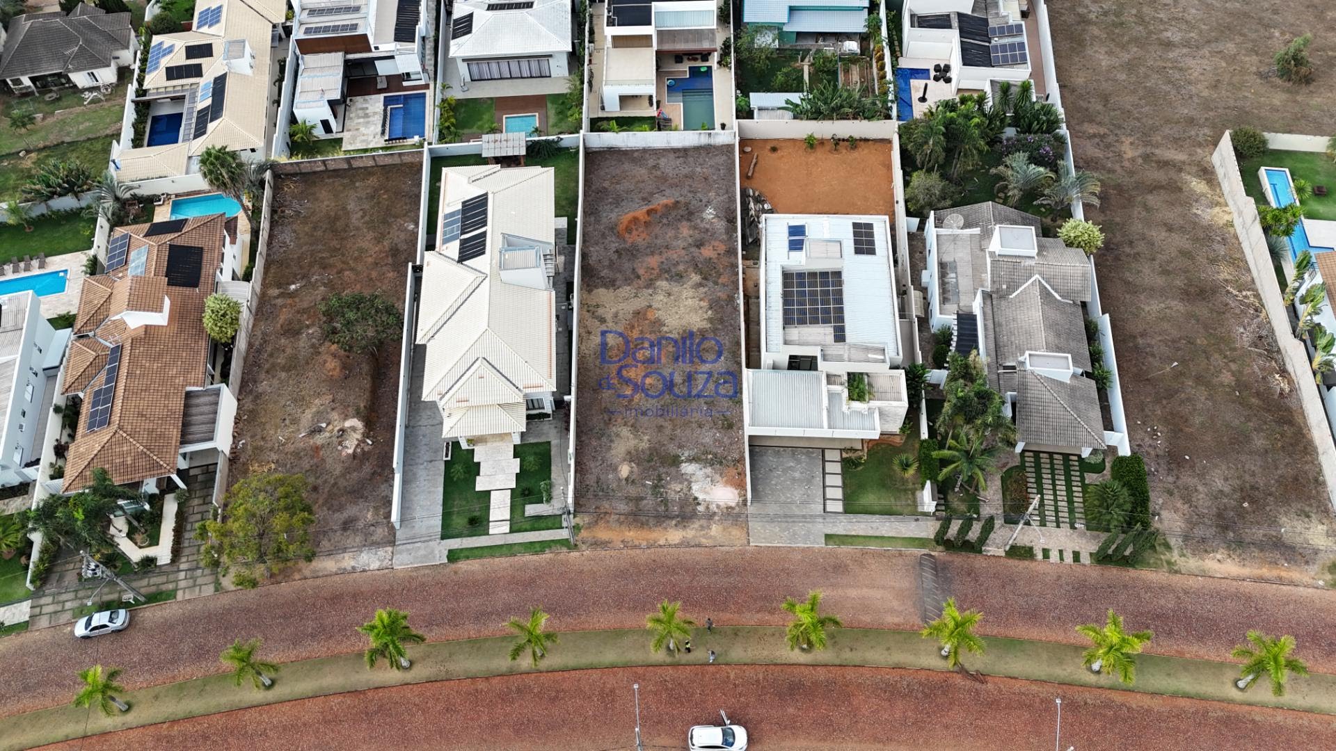 Terreno à venda com 825m² de terreno no Riviera do Lago, Araxá (MG) — foto 2 de 2