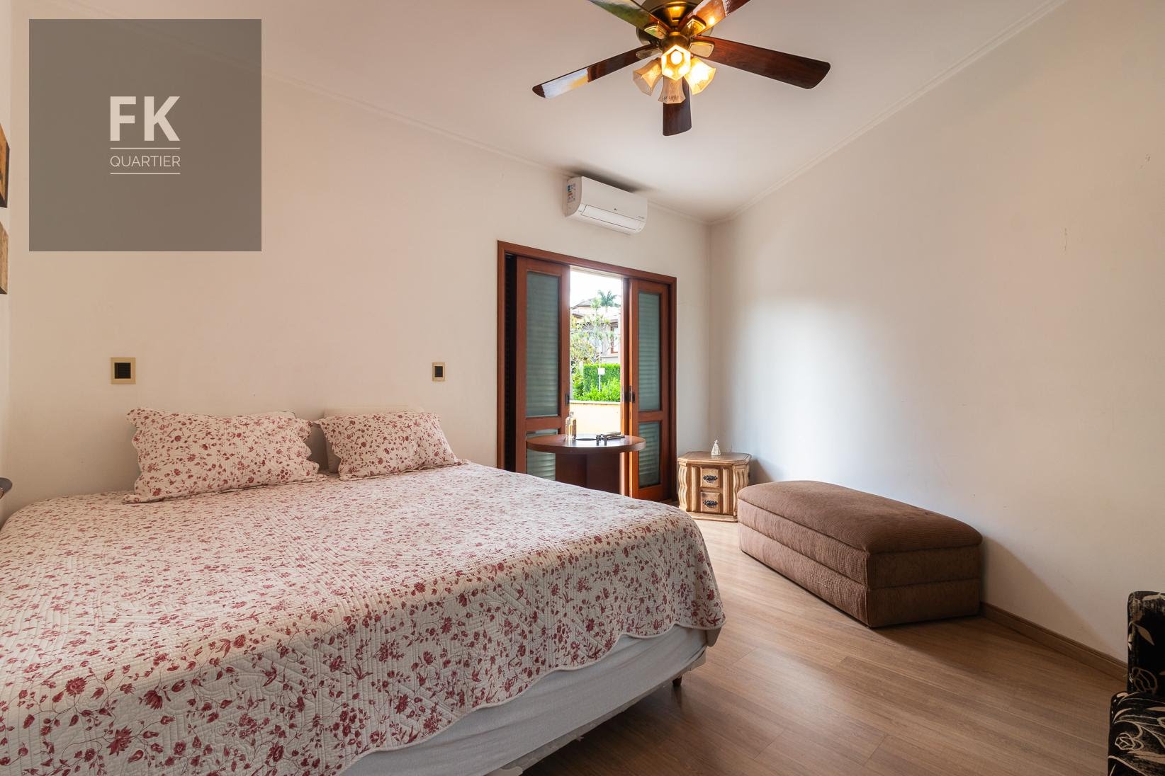 Casa à venda com 5 quartos, 3 suítes, 6 vagas e 445m² no Alphaville, Santana de Parnaíba (SP) — foto 23 de 27