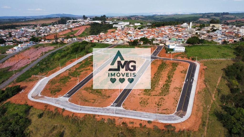 Terreno à venda com 240m² de terreno no Vila Nossa Senhora de Fatima, Três Corações — foto principal