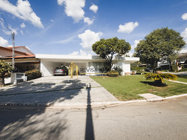 Casa em Condomínio em Alphaville  -  Santana de Parnaíba