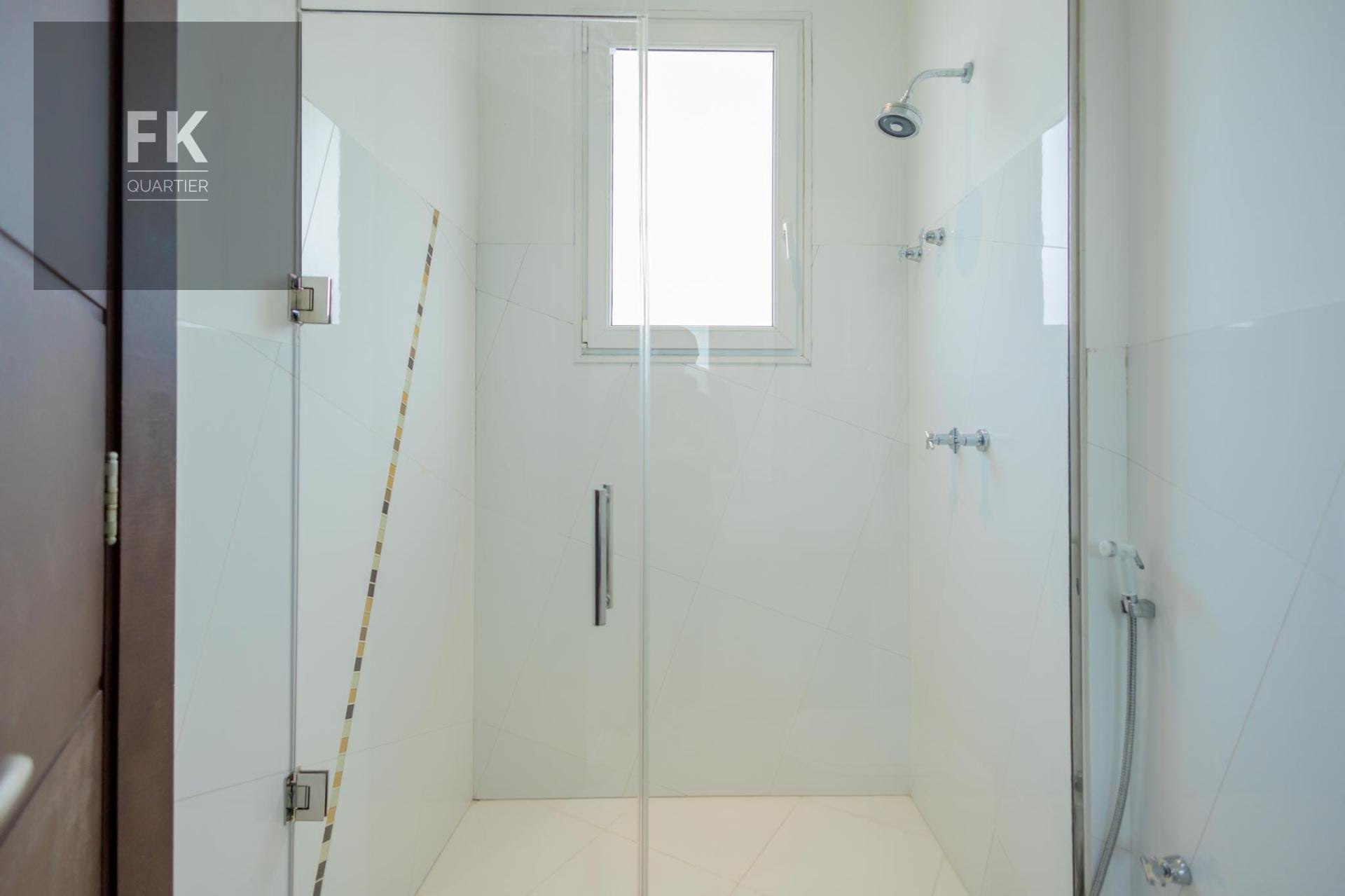 Casa à venda com 4 quartos, 4 suítes, 7 vagas e 804m² no Alphaville Conde II, Barueri (SP) — foto 2 de 30
