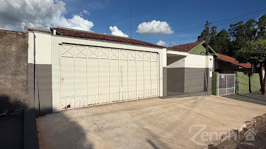 Casa à Venda em Jardim Adamantina, 3 Quartos por R$160.000