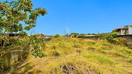 Terreno à Venda em Piçarras, Guaratuba por R$ 130 mil