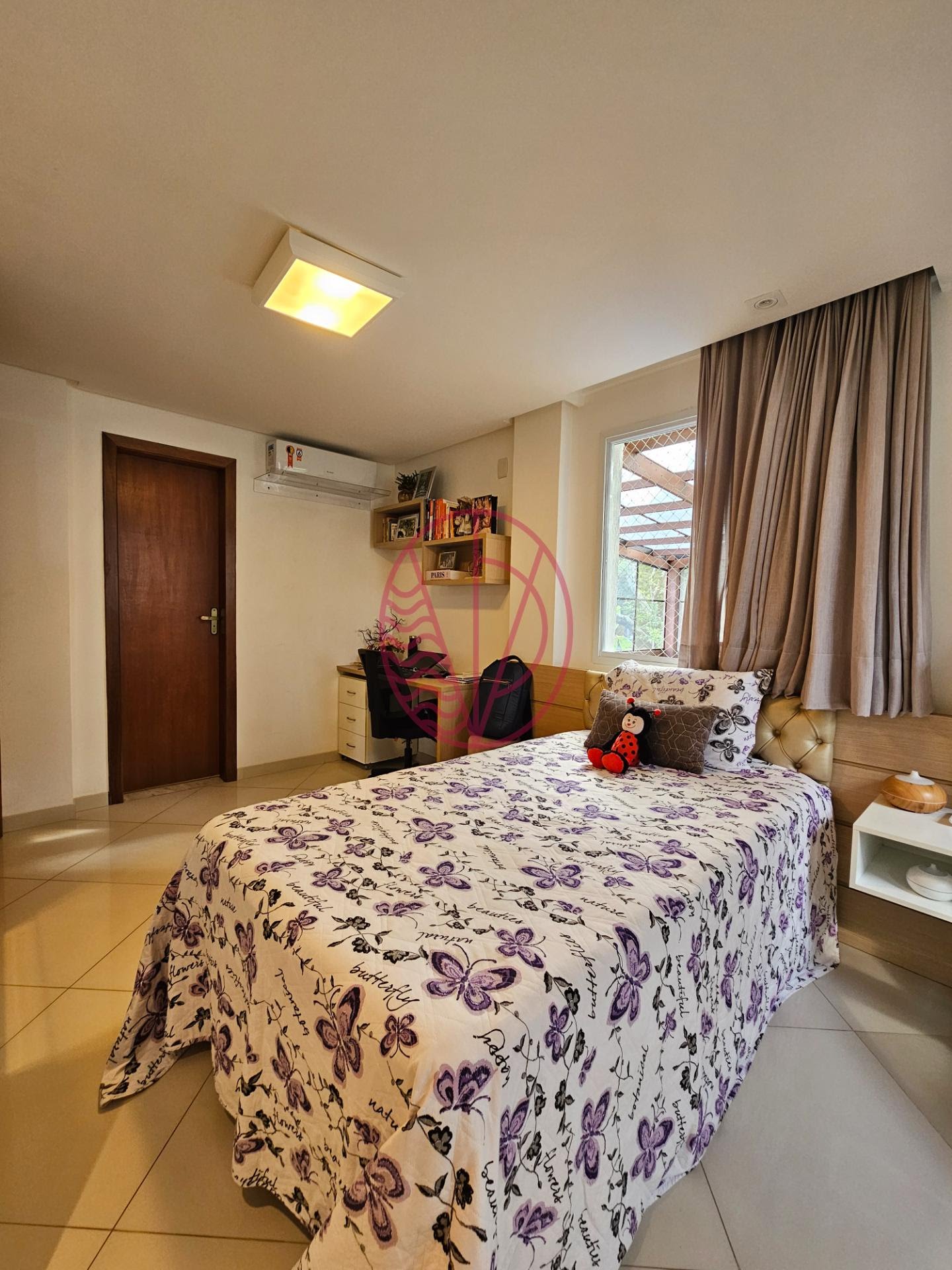 Casa à venda com 4 quartos, 4 suítes, 4 vagas e 300m² no Pituaçu, Salvador (BA) — foto 20 de 30