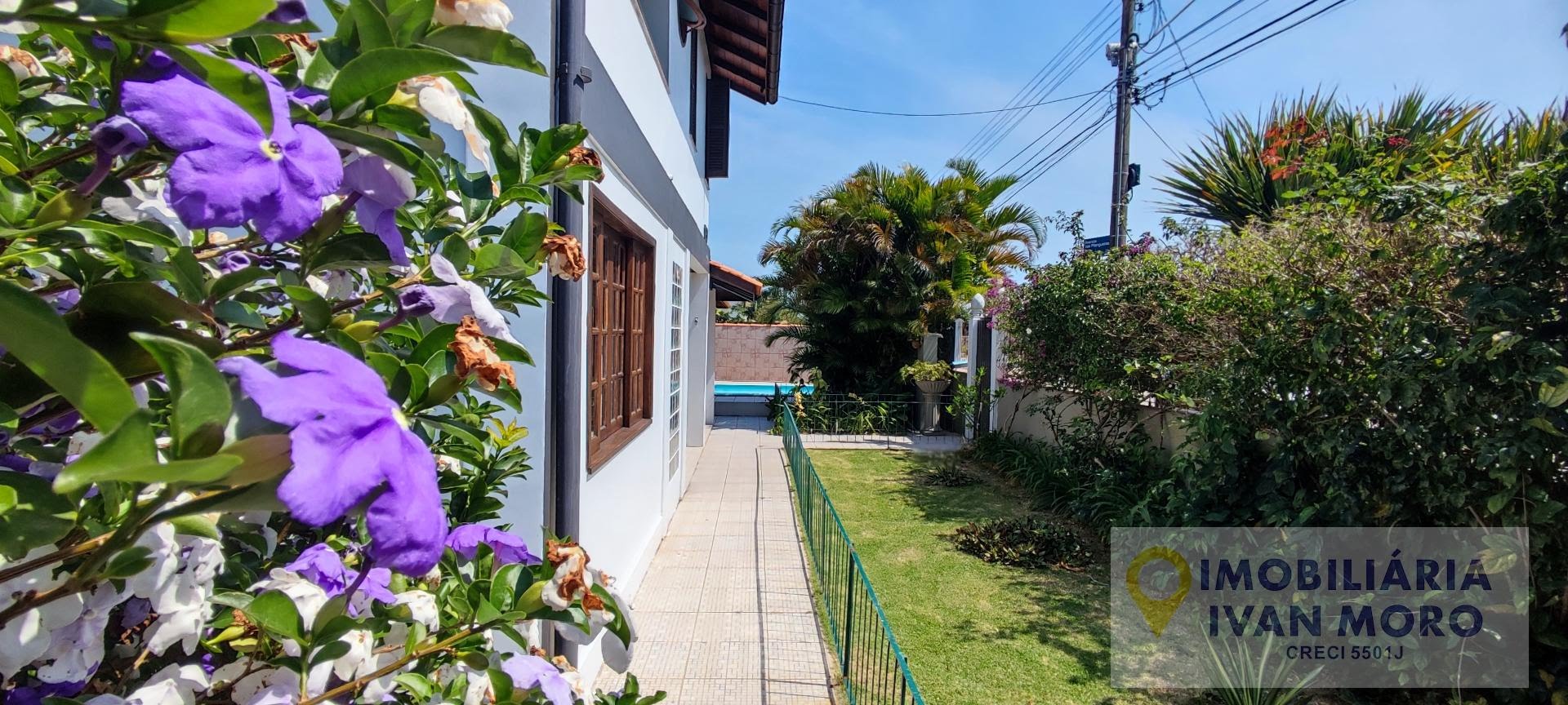 Casa para alugar com 4 quartos, 1 suíte, 2 vagas e 190m² no Daniela, Florianópolis (SC) — foto 10 de 30