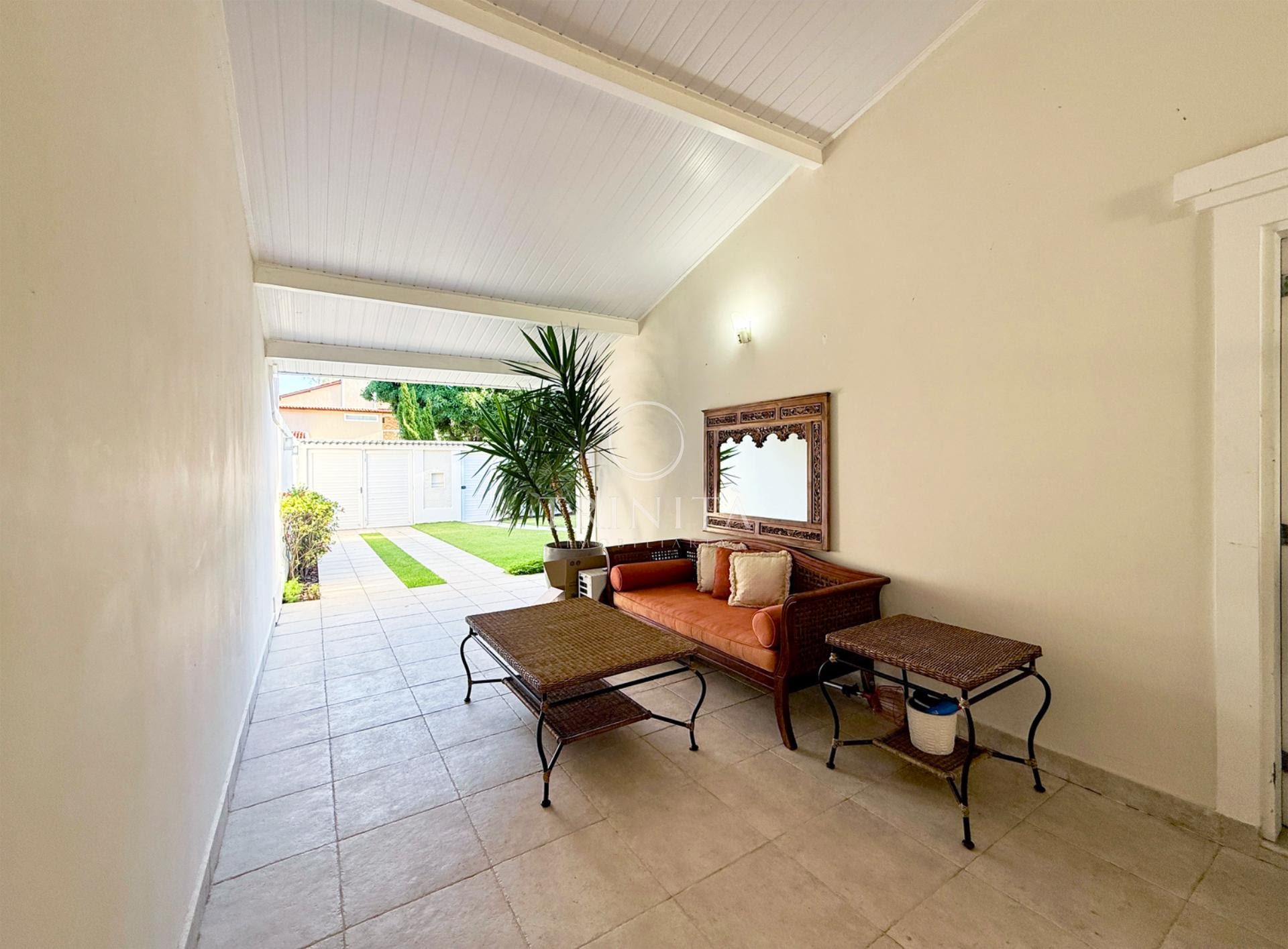 Garagem da casa à venda no Santa Marina
