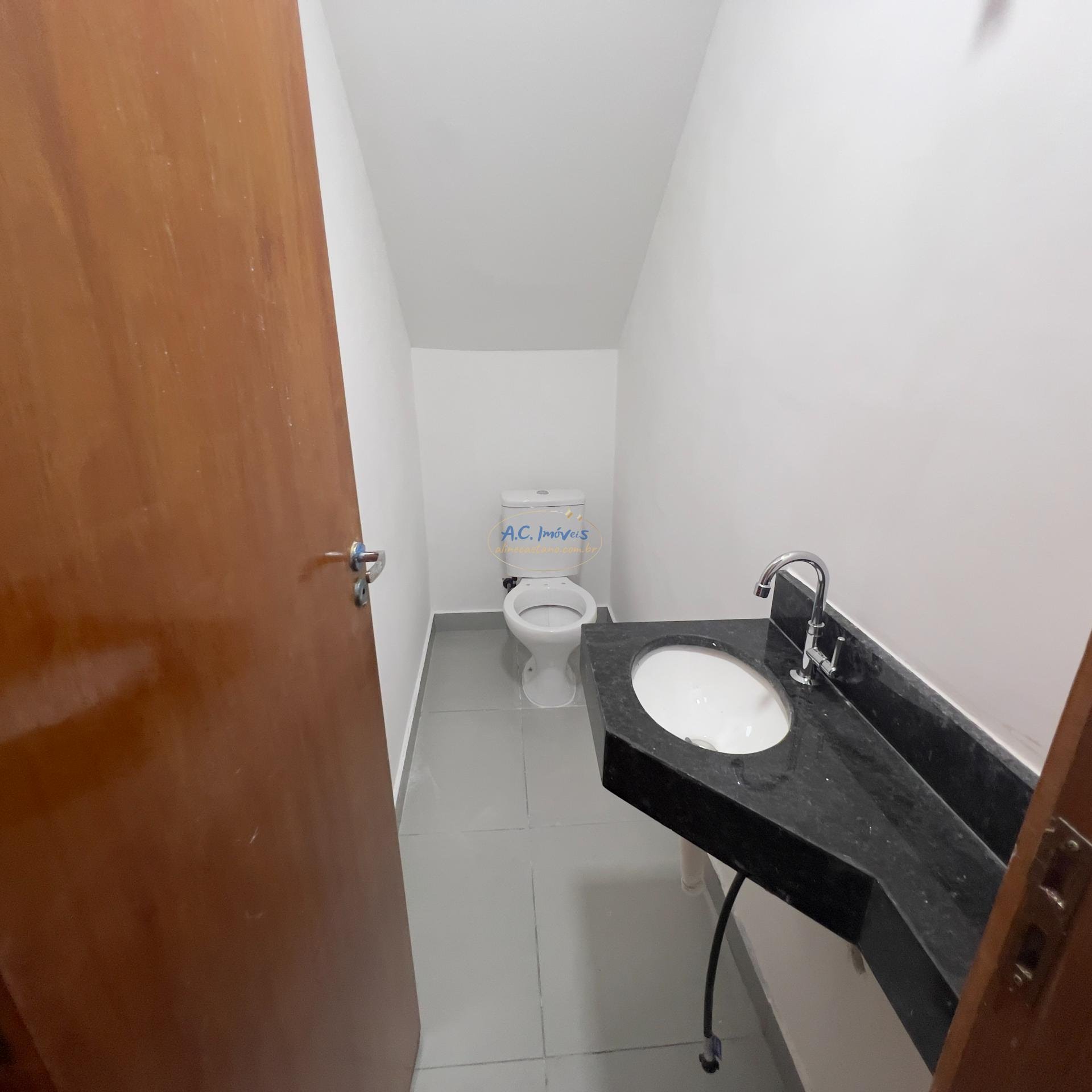 Casa à venda com 2 quartos, 2 banheiros, 1 vaga e 55m² no Jardim Imperador, Praia Grande (SP) — foto 9 de 18