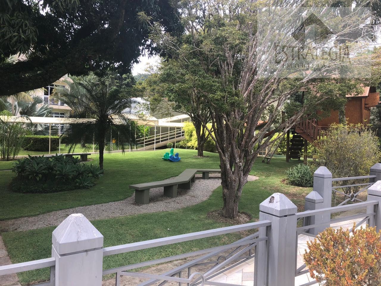 Cobertura à venda com 4 quartos, 2 suítes, 2 vagas e 240m² no Nogueira, Petrópolis (RJ) — foto 23 de 26
