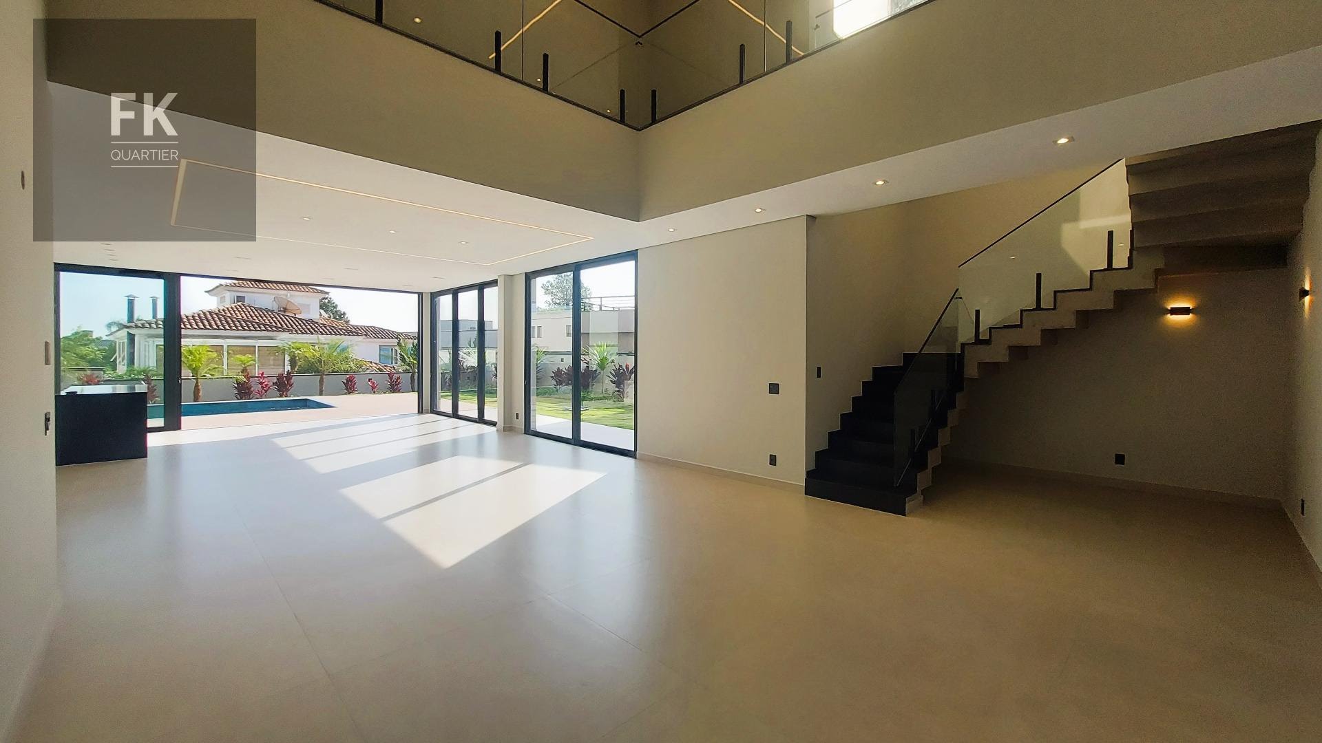 Casa à venda com 5 quartos, 5 suítes, 6 vagas e 518m² no Residencial Morada dos Lagos, Barueri (SP) — foto 2 de 30