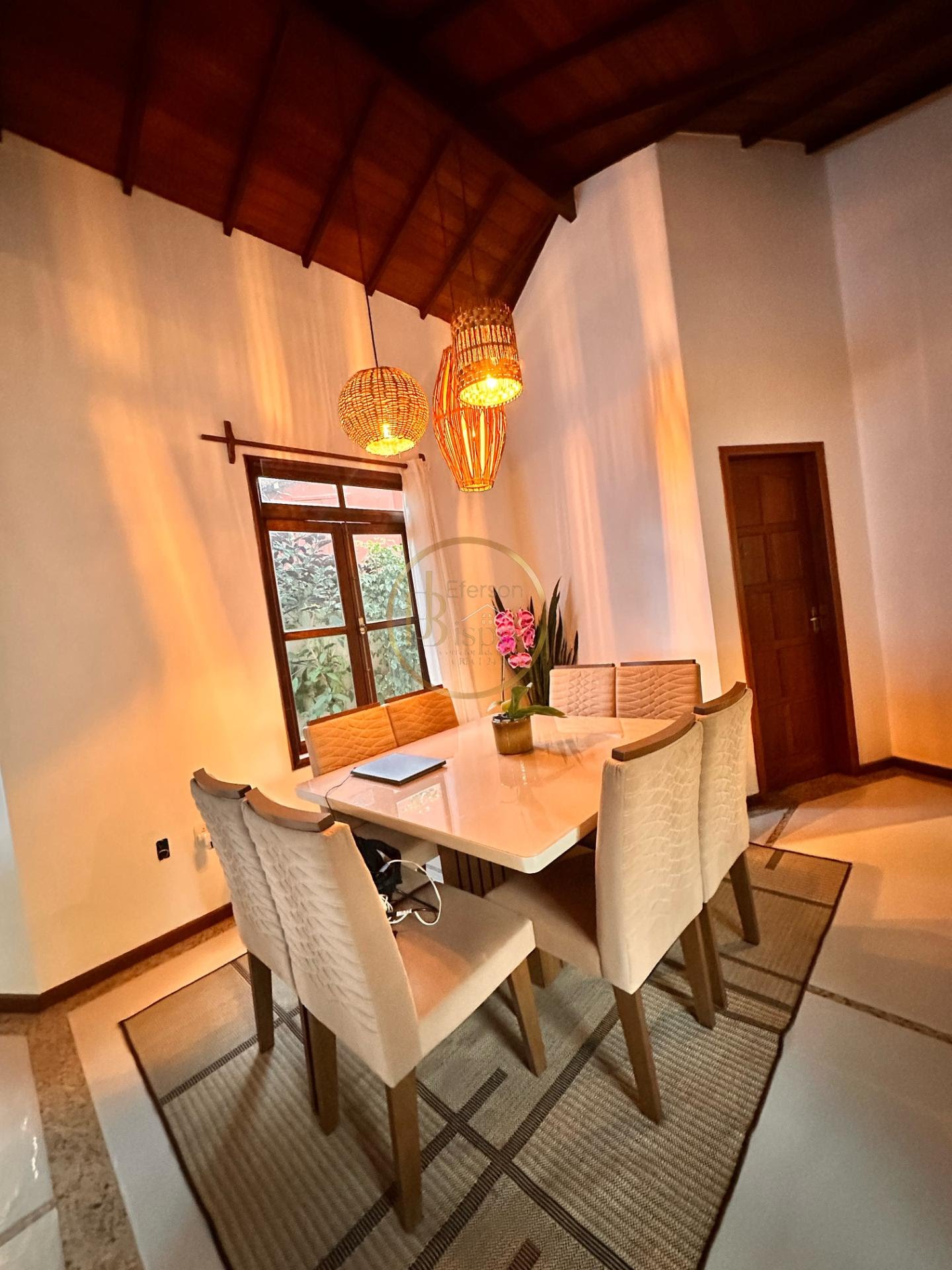 Casa à venda com 4 quartos, 4 suítes e 250m² no Arraial D'ajuda, Porto Seguro (BA) — foto 3 de 14