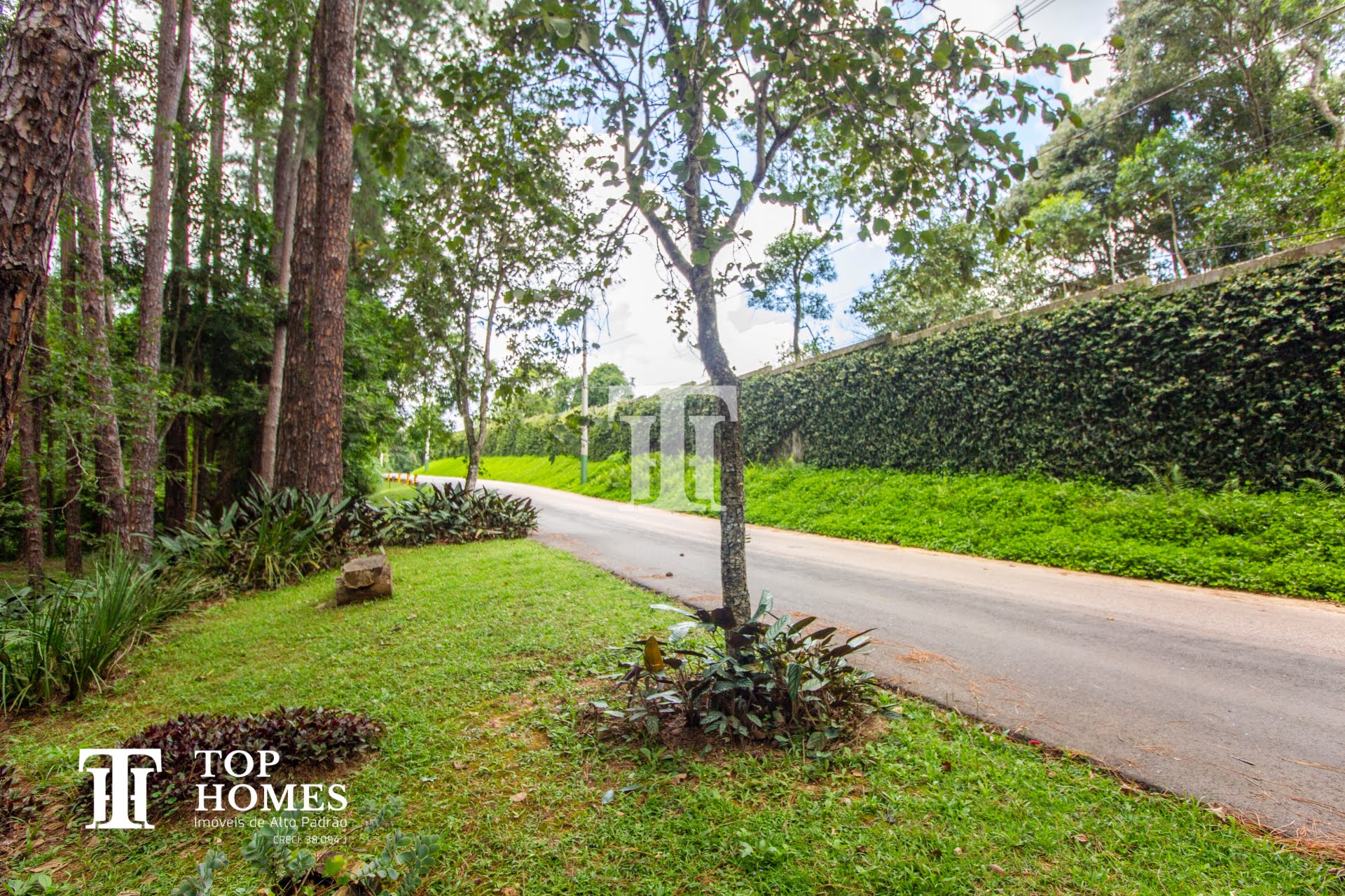 Terreno à venda no condomínio Fazenda Campo Verde em Jundiaí/SP.