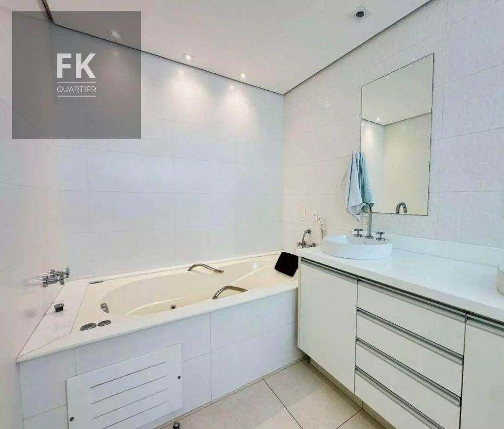 Casa à venda com 4 quartos, 4 suítes, 6 vagas e 522m² no Alphaville Residencial Zero, Barueri (SP) — foto 23 de 28