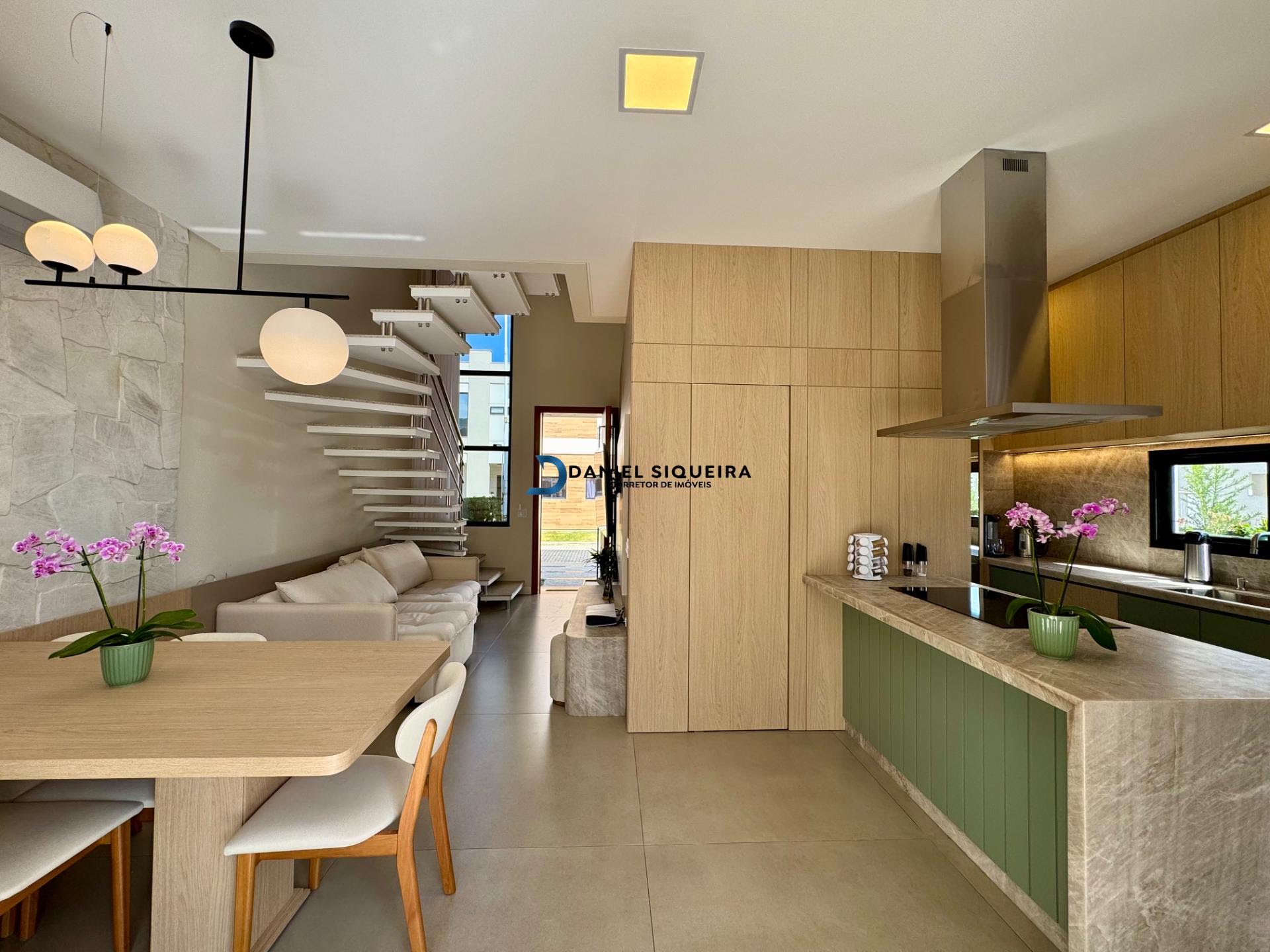 Casa à venda com 3 quartos, 1 suíte, 4 vagas e 165m² no Bairro Deltaville, Biguaçu (SC) — foto 14 de 30