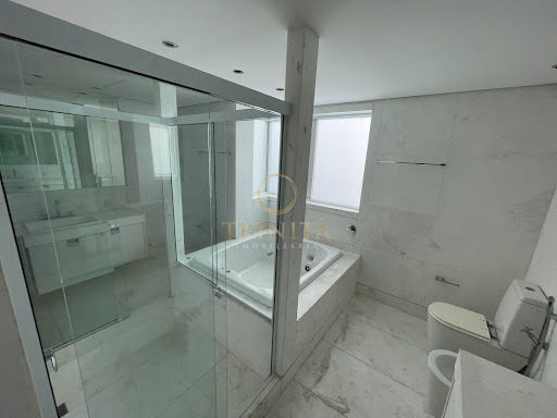 banheirosuitemaster-peninsulafontvieille-trinitaimoveis
