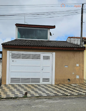 Casa com 2 Dorms e 2 vagas de garagem à Venda em Suzano