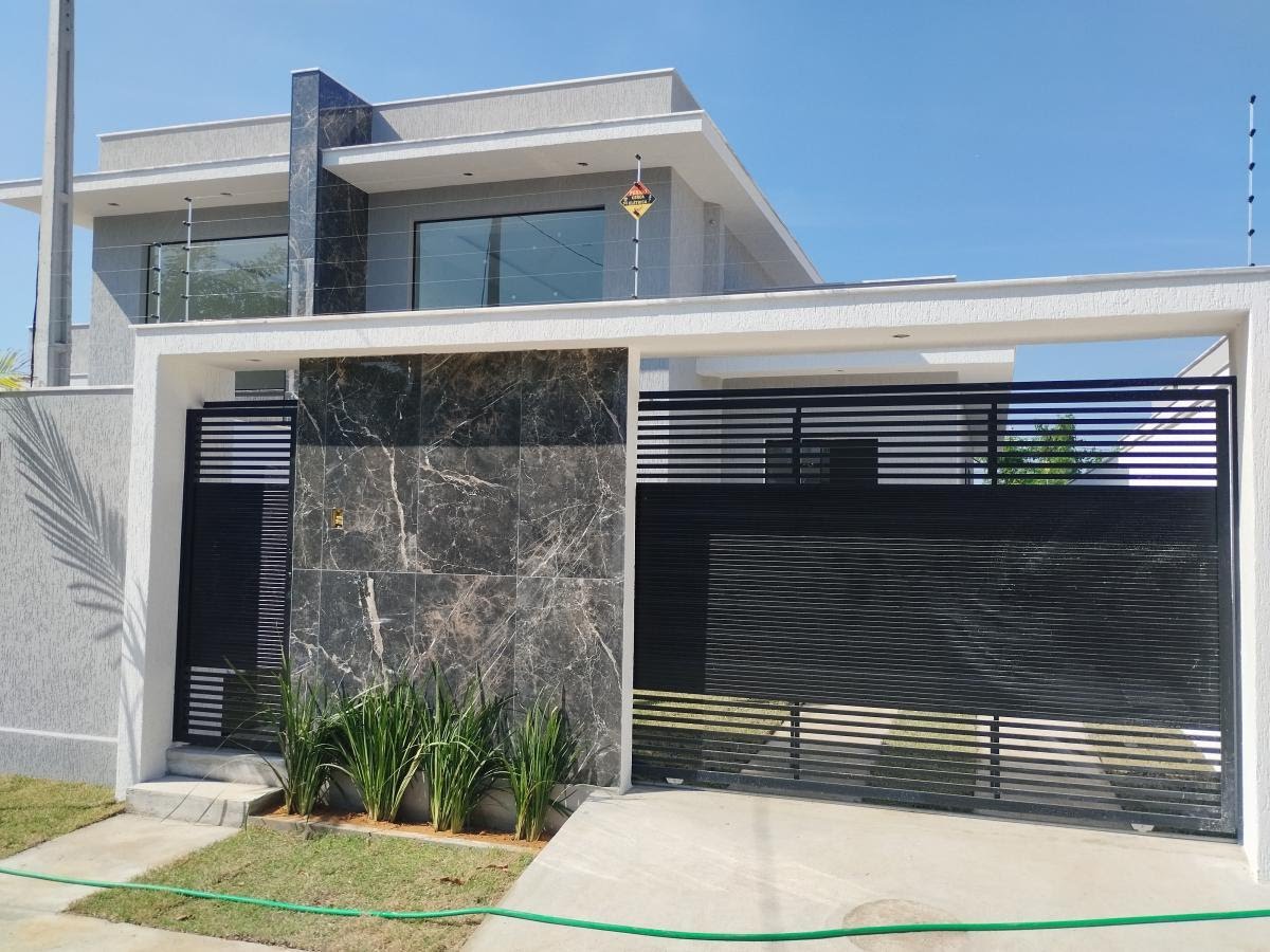Casa à venda com 3 quartos, 2 banheiros, 2 vagas e 120m² no Extensão Serramar, Rio das Ostras — foto principal