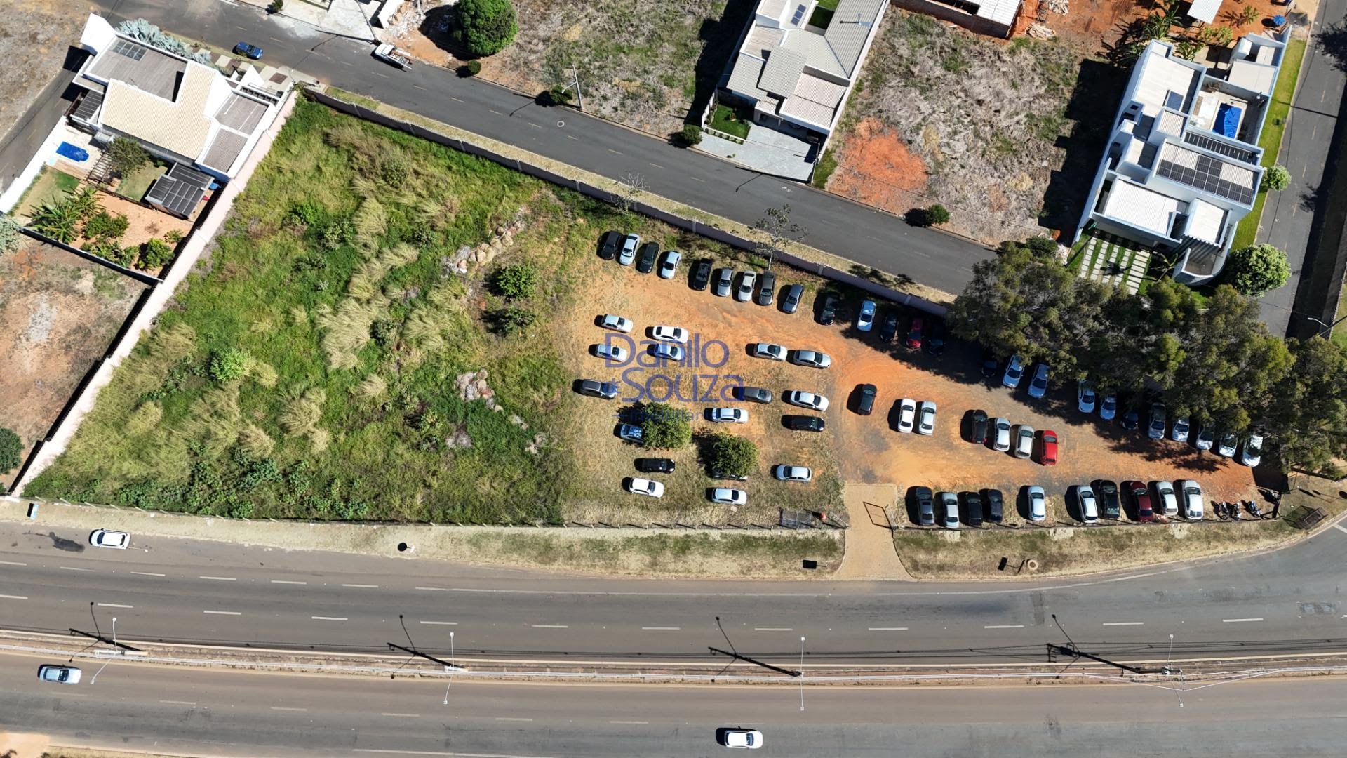 Terreno à venda com 4593m² de terreno no Amazonas, Araxá (MG) — foto 2 de 2