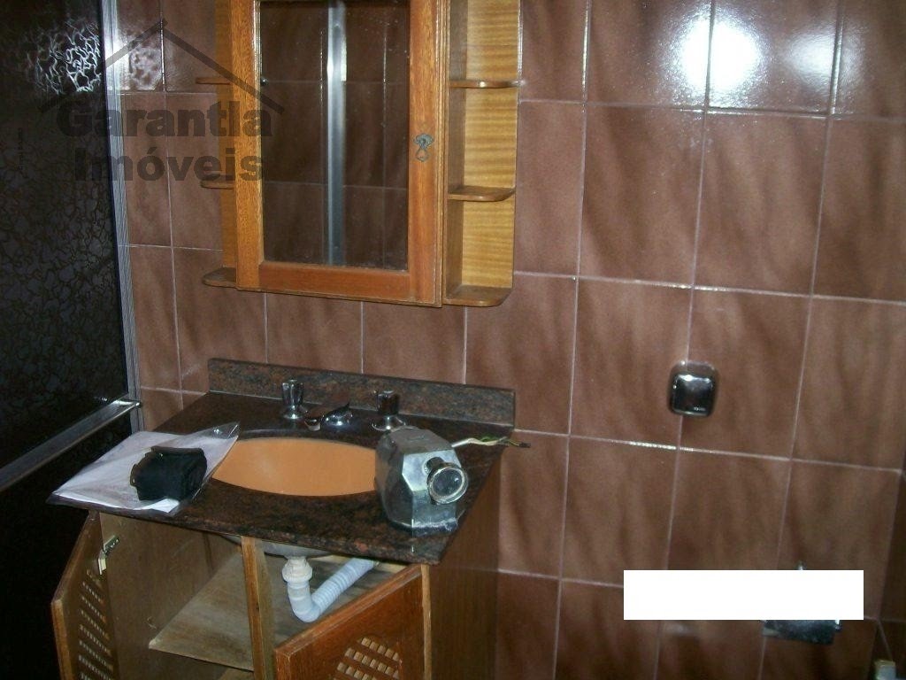 Casa à venda com 3 quartos, 1 suíte, 2 vagas e 180m² no Jardim da Glória, Osasco (SP) — foto 8 de 30
