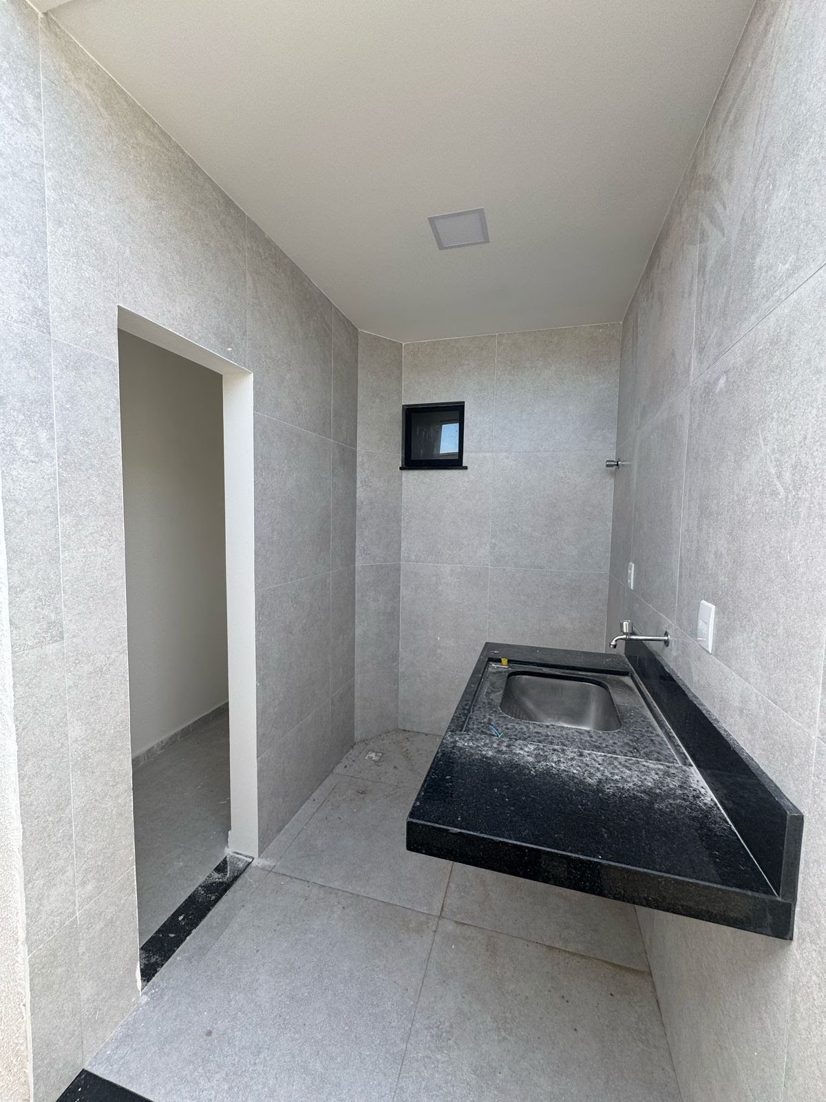 Casa à venda com 3 quartos, 3 suítes, 2 vagas e 165m² no Sim, Feira de Santana (BA) — foto 4 de 9