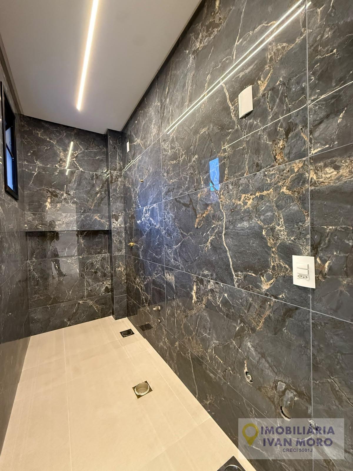 Casa à venda com 3 quartos, 1 suíte, 2 vagas e 192m² no Canasvieiras, Florianópolis (SC) — foto 4 de 30