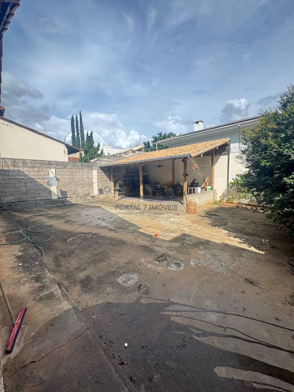 Casa à venda com 3 quartos, 1 suíte, 4 vagas e 360m² no Jardim Arizona, Sete Lagoas (MG) — foto 15 de 16