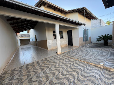 Casa em Loteamento Estrela  -  Catalão