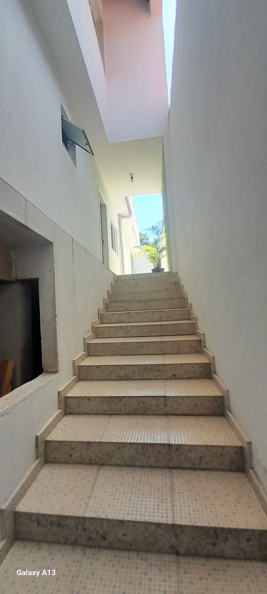 Casa à venda com 2 quartos, 1 suíte, 2 vagas e 250m² no Jaqueline, Belo Horizonte (MG) — foto 3 de 28